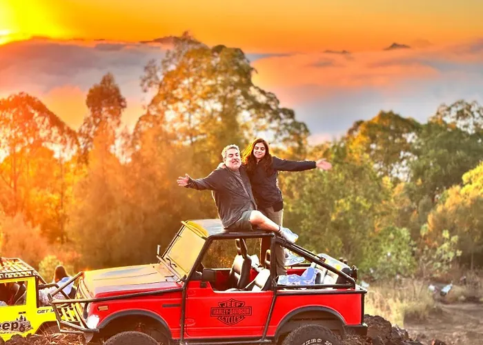 Mount Batur Jeep Sunrise Tour With Photographer And Optional Exclusive Packages Campo de lujo Bangli