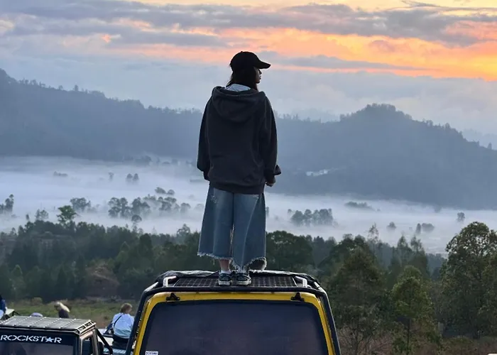 Mount Batur Jeep Sunrise Tour With Photographer And Optional Exclusive Packages Campo de lujo